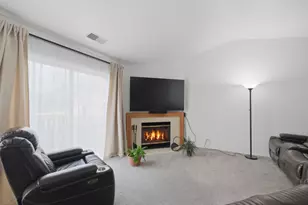 1606 Pennsbury Ct, Wheeling, IL 60090 - Photo 11