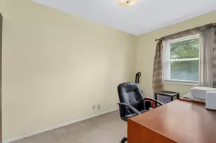 531 Redwood Rd, Bolingbrook, IL 60440 - Photo 17
