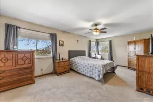 1097 Amberwood Dr, Crystal Lake, IL 60014 - Photo 23