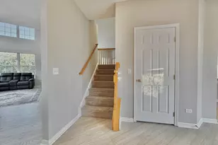 88 Hackney Ln, Lindenhurst, IL 60046 - Photo 21