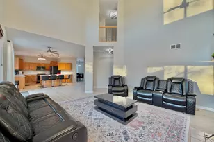 88 Hackney Ln, Lindenhurst, IL 60046 - Photo 15