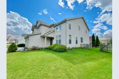 88 Hackney Lane, Lindenhurst, IL 60046 - Photo 3
