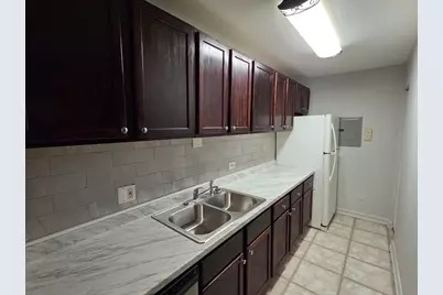 212 Shorewood Drive #2D, Glendale Heights, IL 60139 - Photo 5