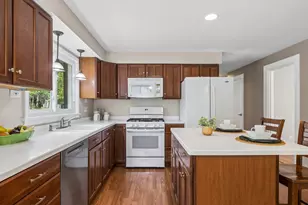 809 Ridgeland St, Fox River Grove, IL 60021 - Photo 15