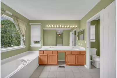 1201 Mayfair Drive, Carpentersville, IL 60110 - Photo 23