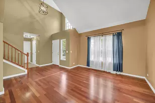 1201 Mayfair Dr, Carpentersville, IL 60110 - Photo 5