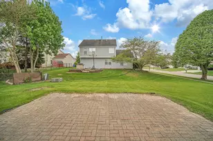 1201 Mayfair Dr, Carpentersville, IL 60110 - Photo 29