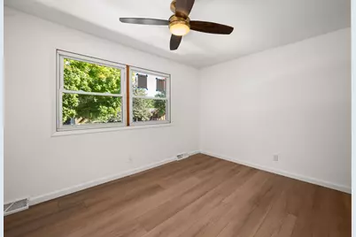 341 N View Street, Hinckley, IL 60520 - Photo 21