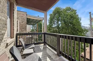4143 W Cornelia Ave, Chicago, IL 60641 - Photo 23