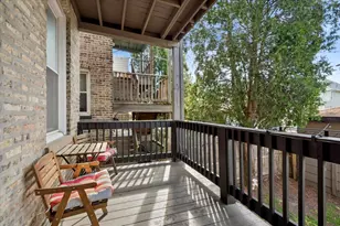 4143 W Cornelia Ave, Chicago, IL 60641 - Photo 13
