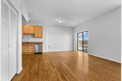 2451 W Howard Street #407, Chicago, IL 60645 - Photo 3