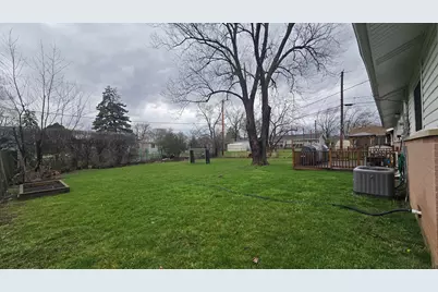 560 Geronimo Street, Hoffman Estates, IL 60169 - Photo 9