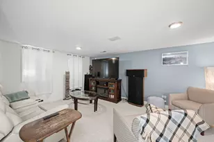 1760 Pebble Beach Dr, Hoffman Estates, IL 60169 - Photo 19