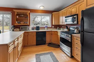 1975 Eastman Ln, Hanover Park, IL 60133 - Photo 7