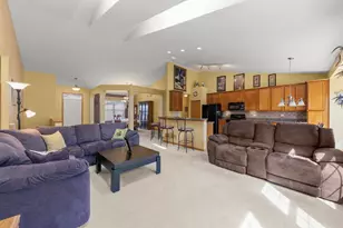 306 Austin Dr, Shorewood, IL 60404 - Photo 7