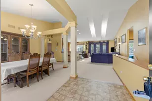 306 Austin Dr, Shorewood, IL 60404 - Photo 3
