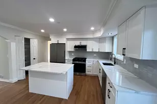 513 Trestle Ct, Grayslake, IL 60030 - Photo 5