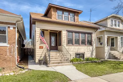 4917 N Kilbourn Avenue, Chicago, IL 60630 - Photo 1