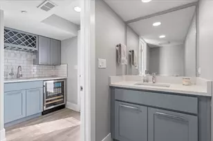 2438 N Western Ave, Chicago, IL 60647 - Photo 19