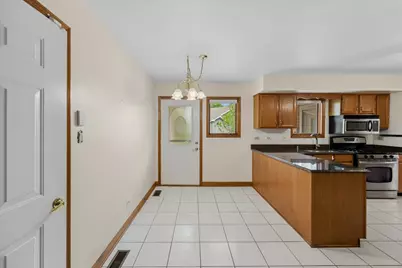 16101 Lake Villa Avenue, Tinley Park, IL 60477 - Photo 9