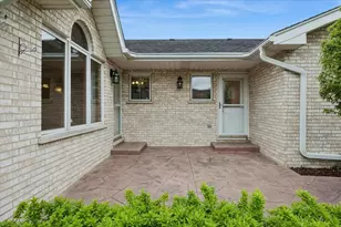 16101 Lake Villa Ave, Tinley Park, IL 60477 - Photo 3