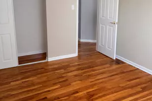 8828 N Leslie Ln, Des Plaines, IL 60016 - Photo 7