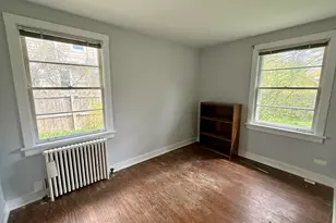 8 N Harrison St, Batavia, IL 60510 - Photo 9