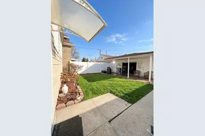 5549 N Parkside Avenue, Chicago, IL 60630 - Photo 19