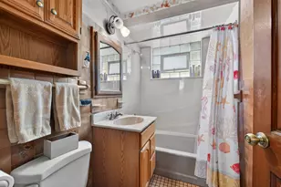 206 S See-Gwun Ave, Mount Prospect, IL 60056 - Photo 23