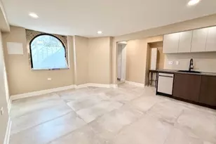 2140 W Monroe St, Chicago, IL 60612 - Photo 3