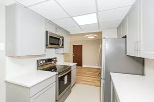 [Address not provided], Northbrook, IL 60062 - Photo 5