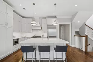 1419 W Byron St, Chicago, IL 60613 - Photo 5