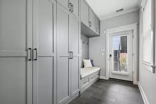 1419 W Byron St, Chicago, IL 60613 - Photo 21