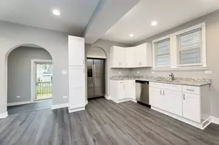1217 Elmwood Ave, Berwyn, IL 60402 - Photo 11