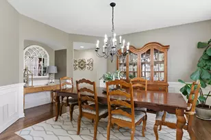 2807 Forest Creek Ln, Naperville, IL 60565 - Photo 19