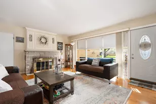 10917 S Keeler Ave, Oak Lawn, IL 60453 - Photo 3