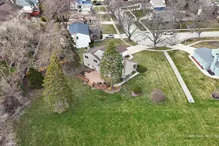 1123 Juniper Pkwy, Libertyville, IL 60048 - Photo 35