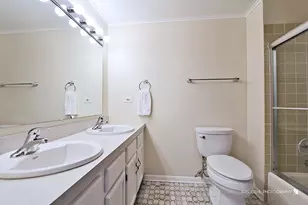 1123 Juniper Pkwy, Libertyville, IL 60048 - Photo 17