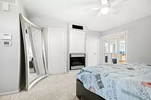 649 Hiawatha Dr, Carol Stream, IL 60188 - Photo 9