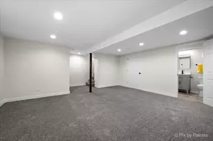 7042 N Washtenaw Ave, Chicago, IL 60645 - Photo 21