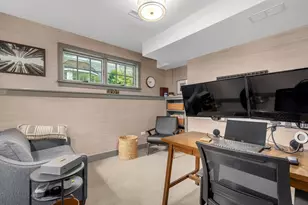 1303 N Cross St, Wheaton, IL 60187 - Photo 35