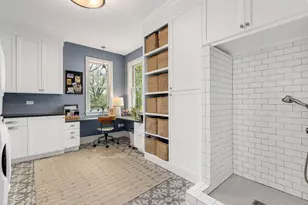 1303 N Cross St, Wheaton, IL 60187 - Photo 17