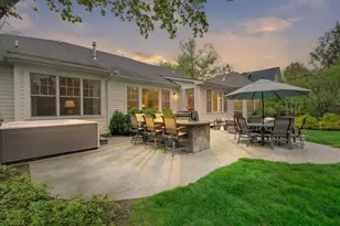 1303 N Cross St, Wheaton, IL 60187 - Photo 39