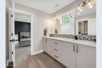 1303 N Cross Street, Wheaton, IL 60187 - Photo 25