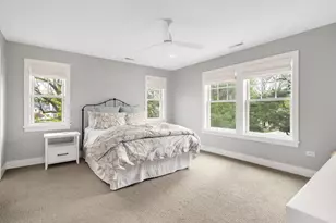 1303 N Cross St, Wheaton, IL 60187 - Photo 27