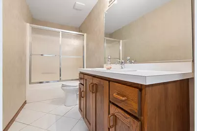 9342 Sutton Place, Tinley Park, IL 60487 - Photo 15