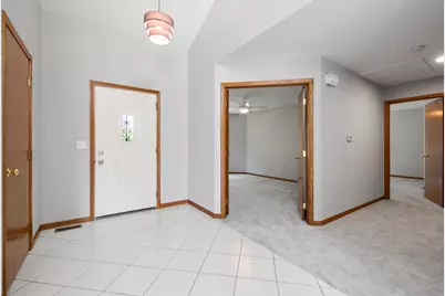 9342 Sutton Place, Tinley Park, IL 60487 - Photo 3