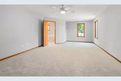 9342 Sutton Place, Tinley Park, IL 60487 - Photo 11