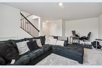 1077 Moraine Drive, South Elgin, IL 60177 - Photo 17