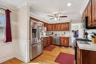 644 Pierce Ct, Grayslake, IL 60030 - Photo 11